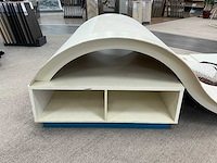 Houten tapijtdisplay (2x) - afbeelding 2 van  3