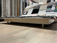 Houten tapijtdisplay - afbeelding 3 van  4