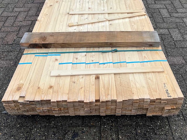 Houten tengels 3000x32x10mm 528 stuks 1584m1 - afbeelding 3 van  3