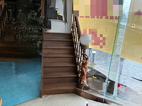 Houten trap eigen handwerk eik europees - afbeelding 3 van  3