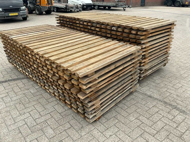 Houten tuinomheining (6x) - afbeelding 1 van  2