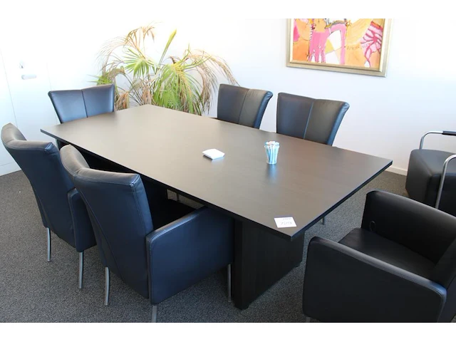 Houten vergadertafel. afmeting 220 x 100 cm. hoogte 75 cm - afbeelding 1 van  3