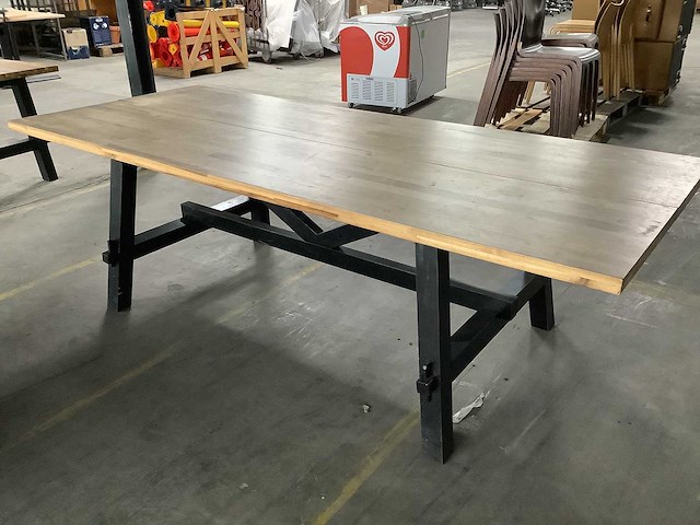 Houten vergadertafel - afbeelding 1 van  3