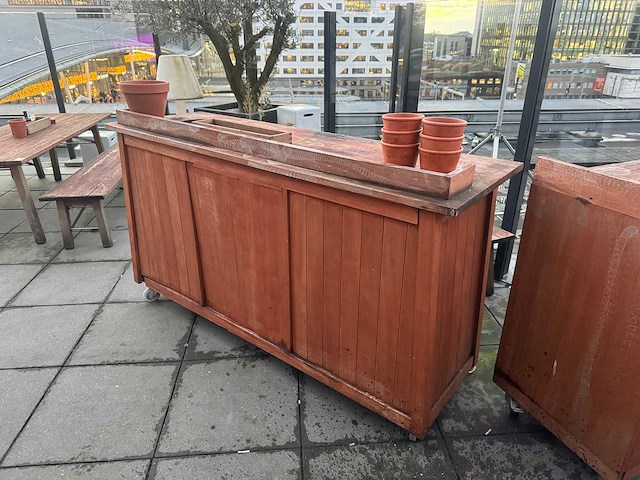 Houten verrijdbaar servicemeubel - afbeelding 1 van  6