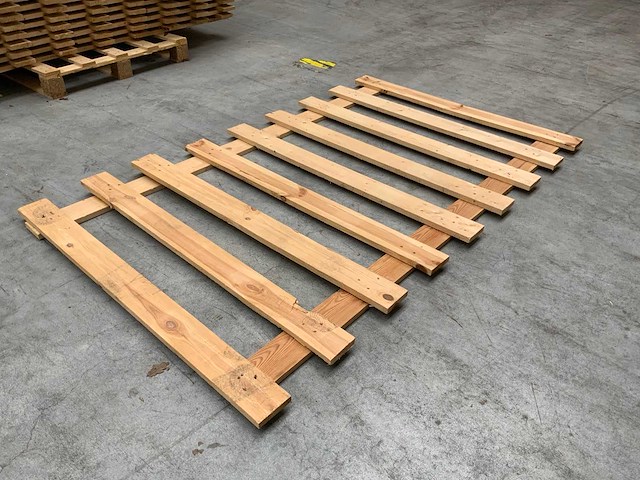 Houten vlonder 1770x1100mm (45x) - afbeelding 1 van  11