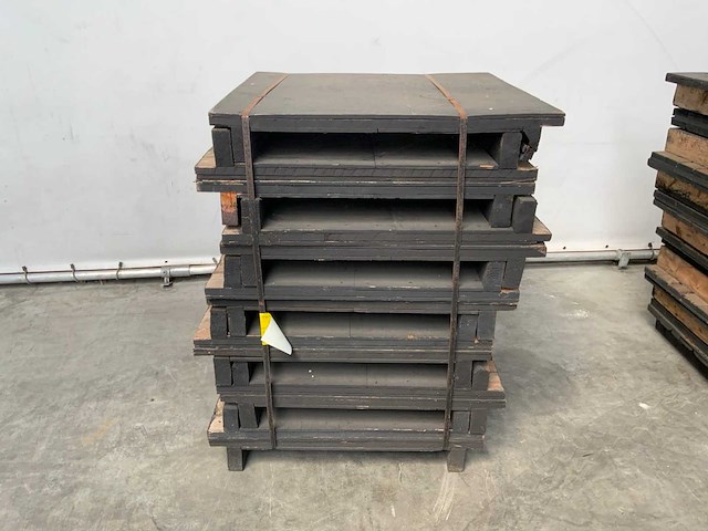 Houten vlonder 900x900mm (13x) - afbeelding 1 van  3