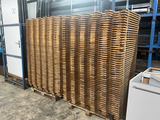 Houten vlonder ten behoeve van palletstelling (100x) - afbeelding 1 van  2