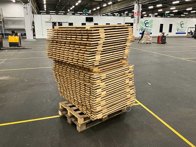 Houten vlonders - magazijnstelling - 127x100 cm (20x) - 133x100 cm (22x) - afbeelding 1 van  3