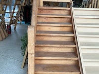 Houten volle eiken trap 8 treden eik europees - afbeelding 1 van  2