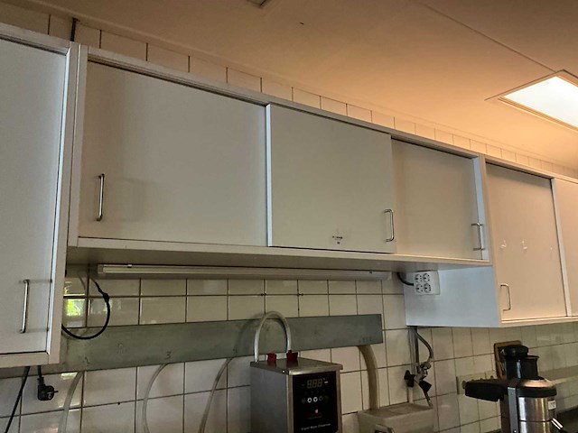 Houten wandkast (3x) - afbeelding 3 van  9