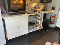 Houten wandmeubel - afbeelding 1 van  1