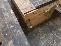 Houten werkbank met stalen blad - afbeelding 4 van  5