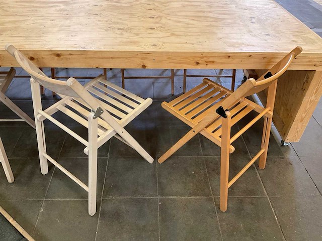 Houten werkbank | verrijdbaar | met 7 klapstoelen - afbeelding 10 van  13
