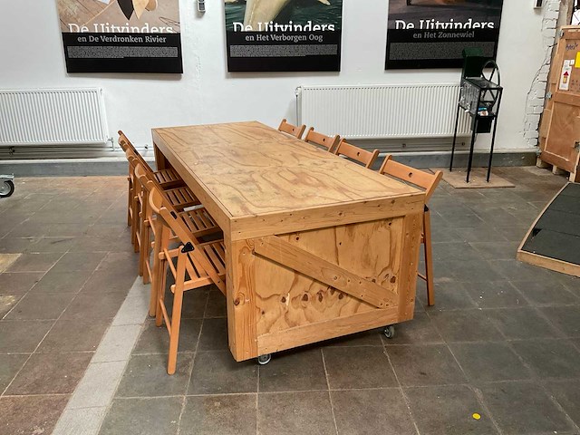 Houten werkbank | verrijdbaar | met 8 klapstoelen - afbeelding 10 van  17