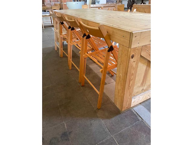 Houten werkbank | verrijdbaar | met 8 klapstoelen - afbeelding 8 van  11