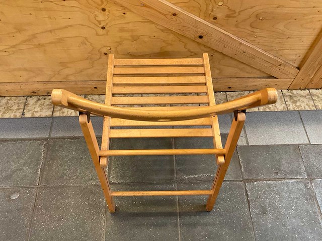 Houten werkbank | verrijdbaar | met 8 klapstoelen - afbeelding 4 van  13