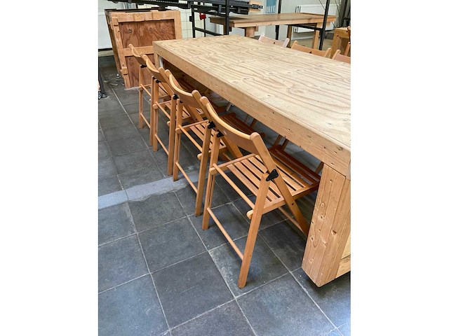 Houten werkbank | verrijdbaar | met 8 klapstoelen - afbeelding 8 van  13