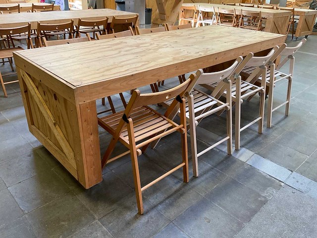 Houten werkbank | verrijdbaar | met 8 klapstoelen - afbeelding 10 van  14
