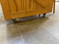 Houten werkbank | verrijdbaar | met 8 klapstoelen - afbeelding 14 van  14