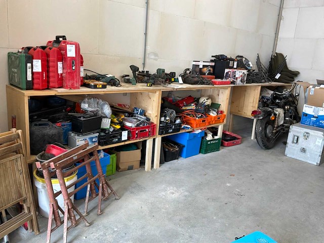 Houten werkbank - afbeelding 1 van  4