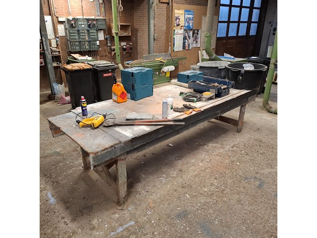 Houten werkbank - afbeelding 6 van  9