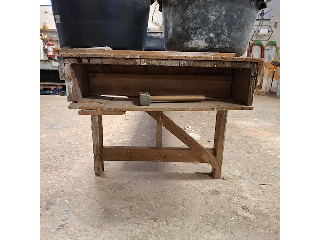 Houten werkbank - afbeelding 8 van  9