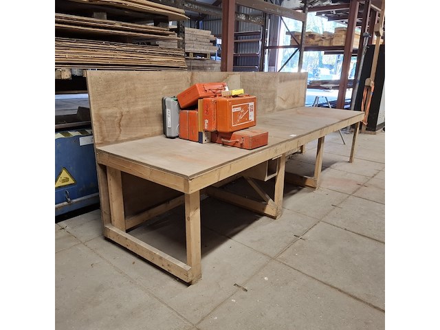 Houten werkbank - afbeelding 1 van  5