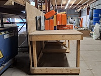 Houten werkbank - afbeelding 4 van  5