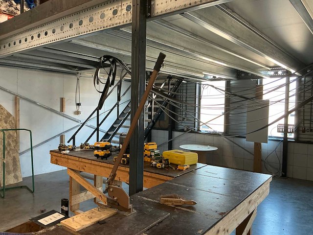 Houten werktafel (3x) - afbeelding 4 van  4