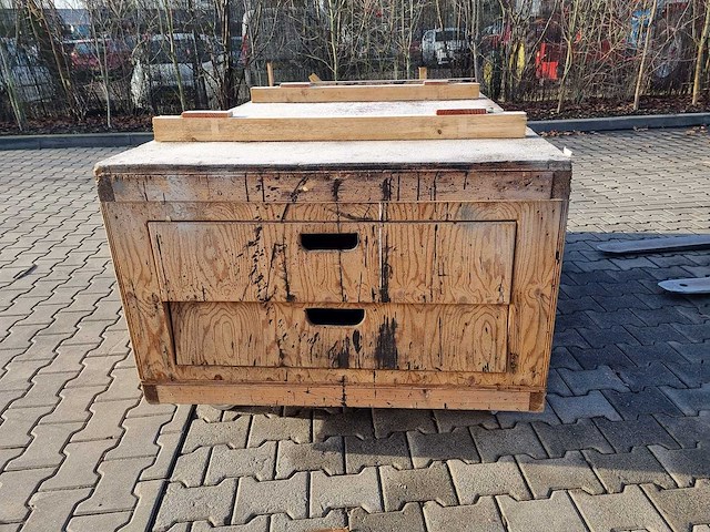 Houten werktafel - afbeelding 2 van  2