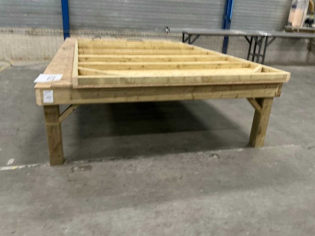 Houten werktafel - afbeelding 2 van  5