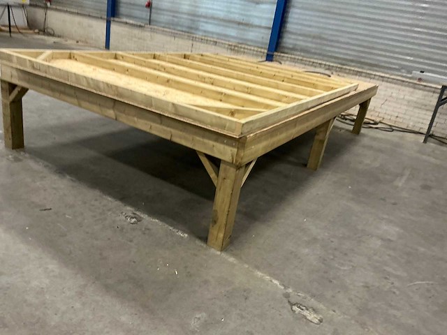 Houten werktafel - afbeelding 3 van  5