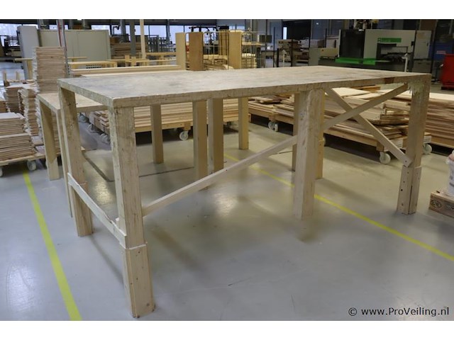 Houten werktafel - afbeelding 1 van  5