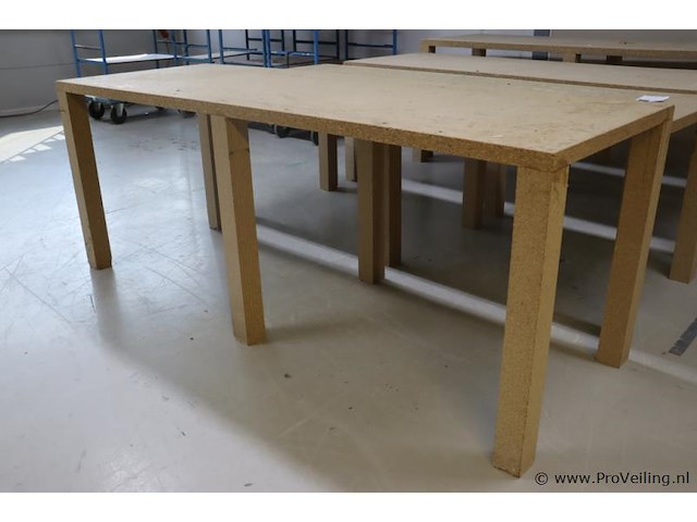 Houten werktafels - 2 stuks - afbeelding 1 van  4