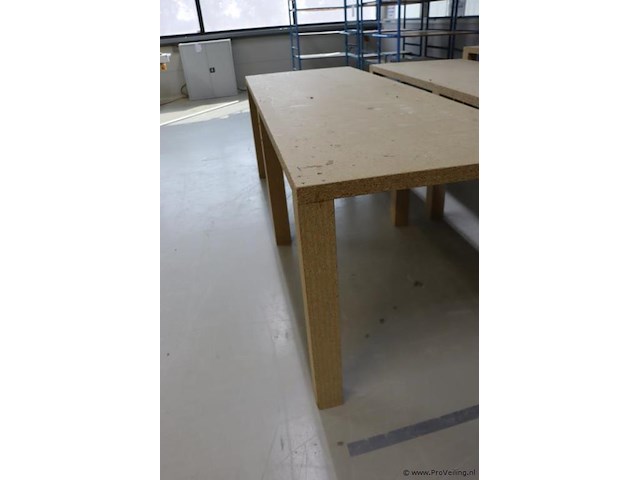 Houten werktafels - 2 stuks - afbeelding 3 van  4