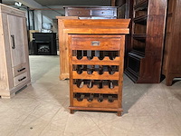 Houten wijnrek met dienblad - afbeelding 10 van  14