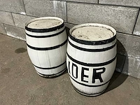 Houten wijnvat (2x)