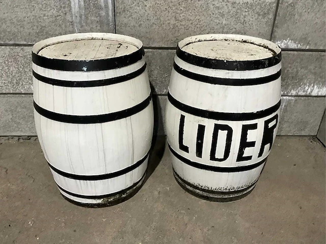 Houten wijnvat (2x) - afbeelding 2 van  7