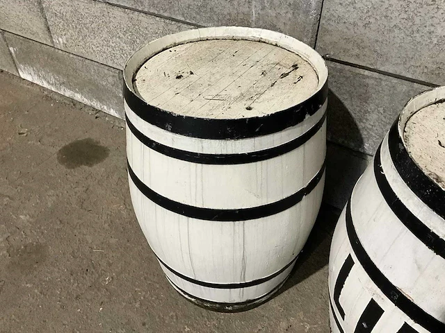 Houten wijnvat (2x) - afbeelding 5 van  7