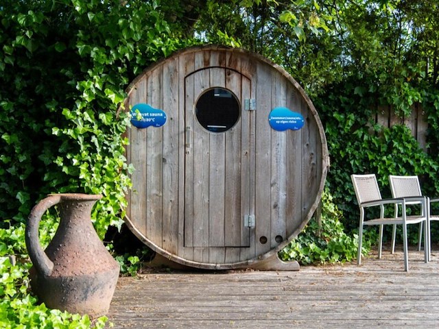 Houten wijnvat-sauna (70–80°c) - afbeelding 1 van  10