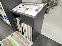 Houten winkeldisplay (2x) - afbeelding 1 van  5