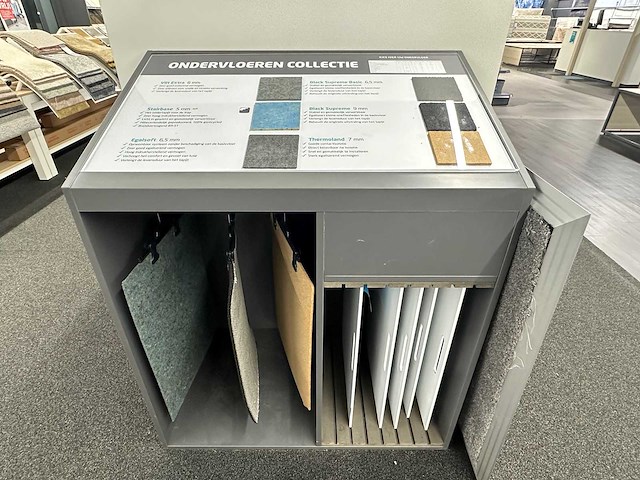 Houten winkeldisplay (2x) - afbeelding 4 van  5