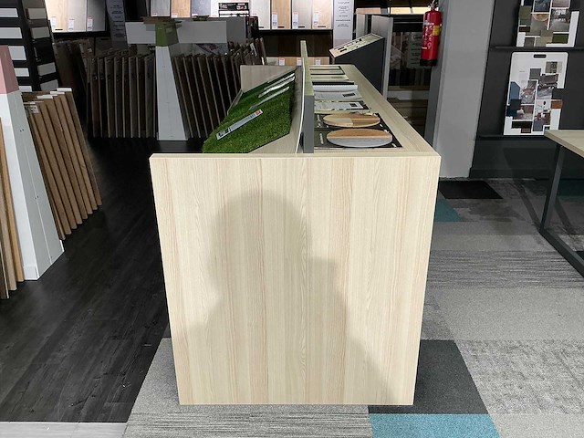 Houten winkelmeubel - afbeelding 4 van  5