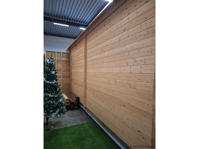 Houtenchalet - 500x500x550cm - afbeelding 2 van  19