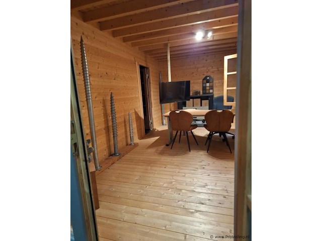 Houtenchalet - 500x500x550cm - afbeelding 7 van  19