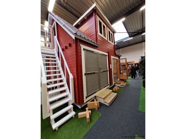 Houtenchalet - 500x500x550cm - afbeelding 15 van  19