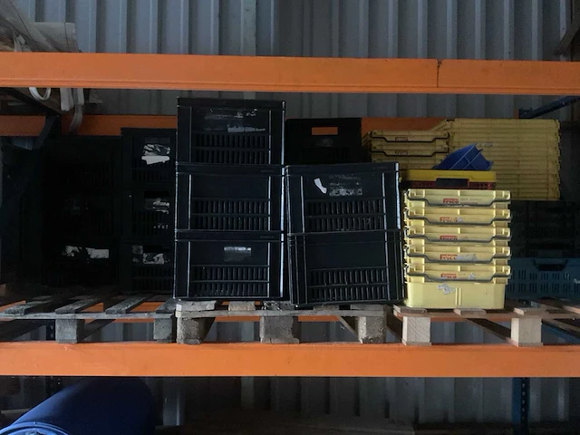 Houtenplaten en kratjes - afbeelding 3 van  3