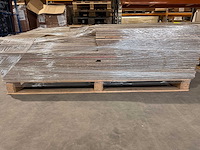 Houtenvloer met multiplex onderlaag ca 50m2 - afbeelding 1 van  7