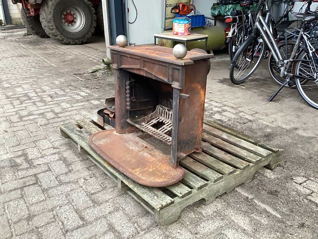 Houtkachel - afbeelding 1 van  5