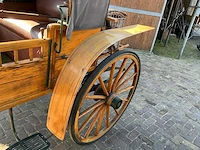 Houtkleurige jachtwagen - afbeelding 6 van  17